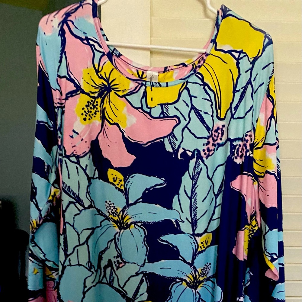 Gorgeous long-sleeved plus dress